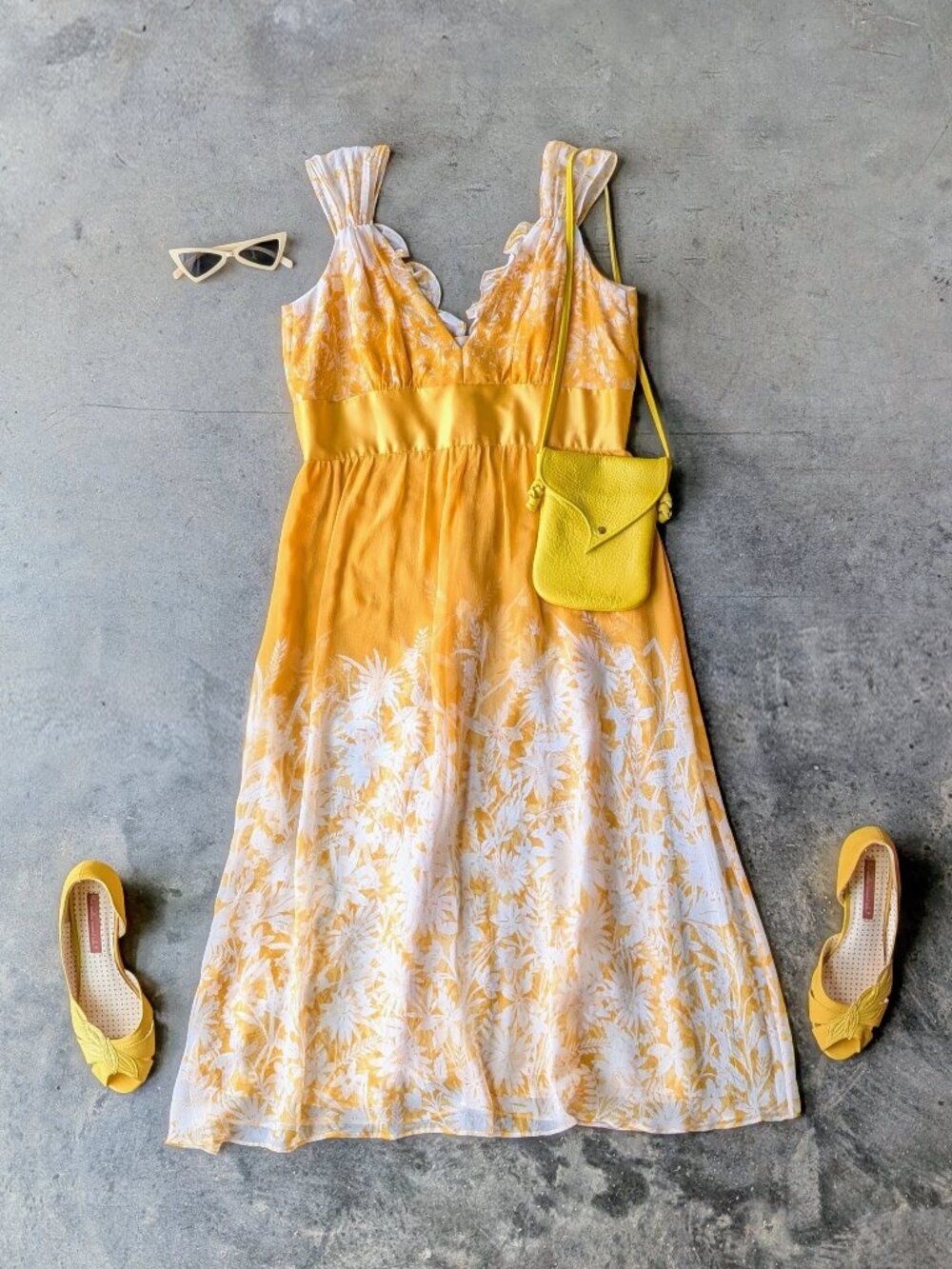 Donna Ricco Yellow Floral Silk V-Neck Empire Waist Midi Dress size 14